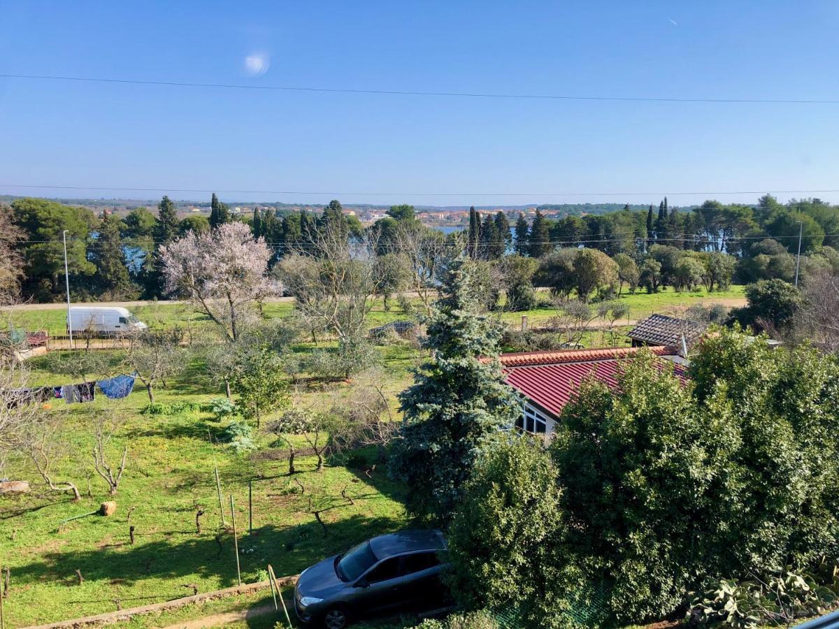 Goldfinch Estate Apartment Banjole Luaran gambar