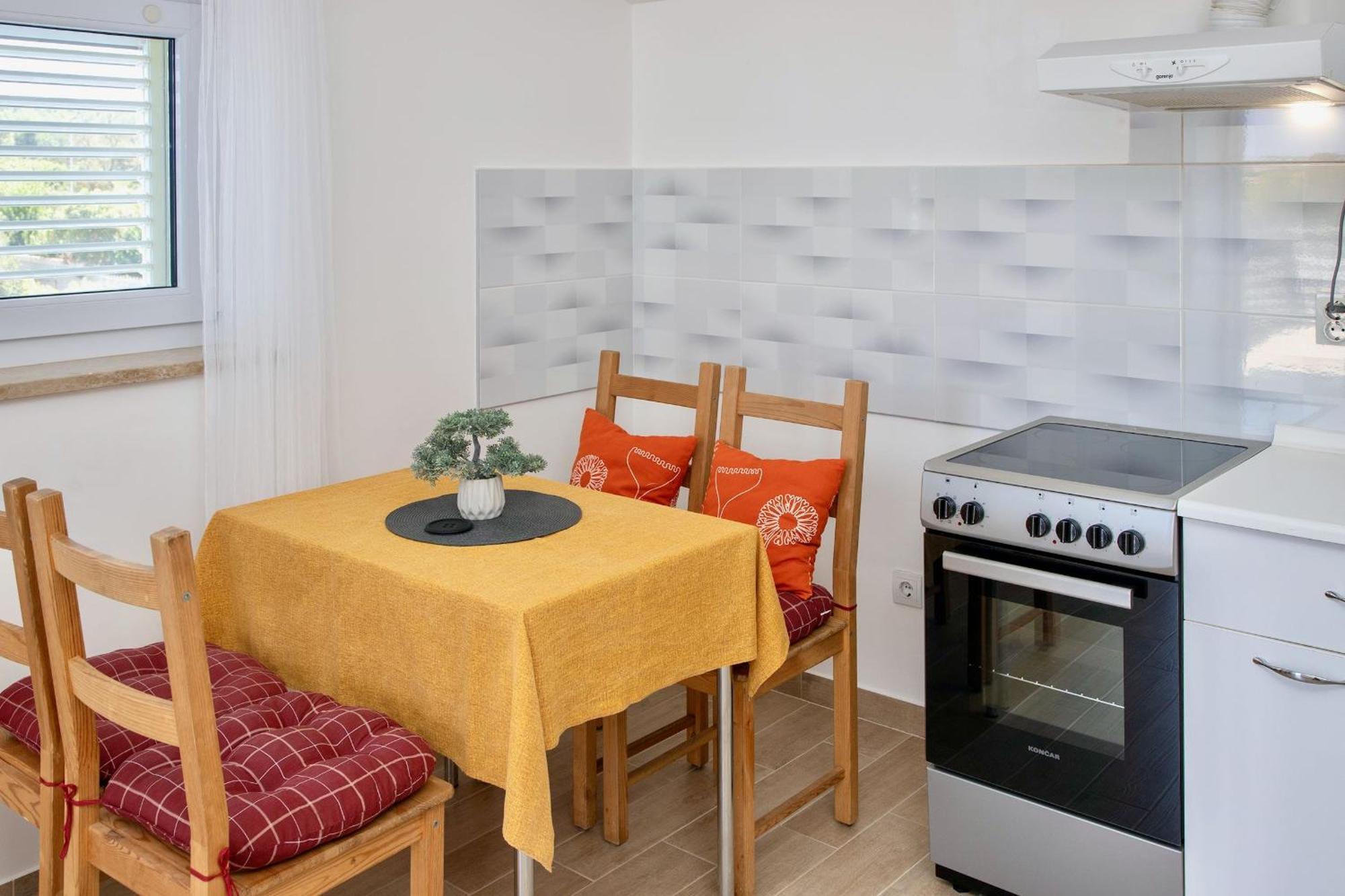 Goldfinch Estate Apartment Banjole Bilik gambar