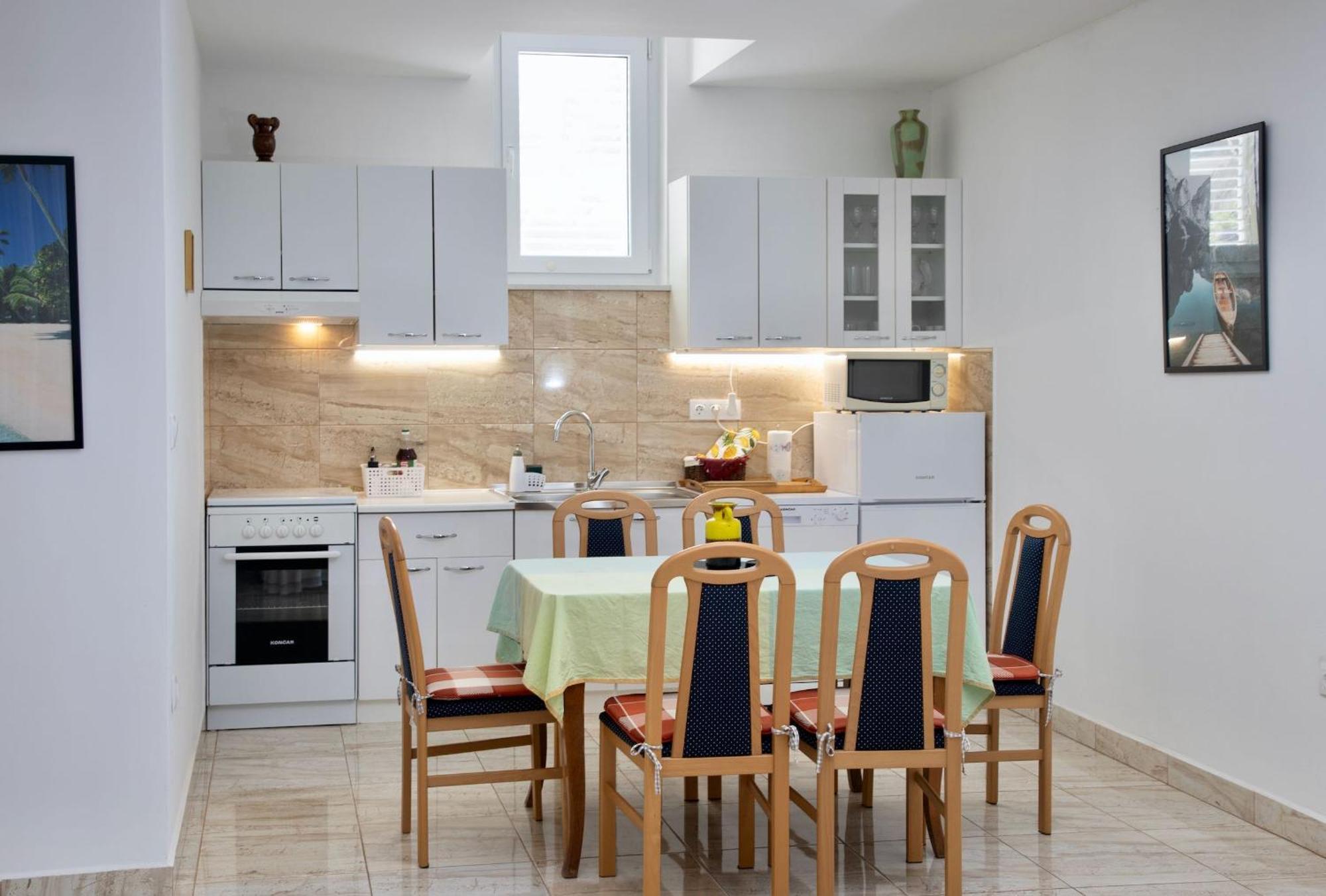 Goldfinch Estate Apartment Banjole Luaran gambar