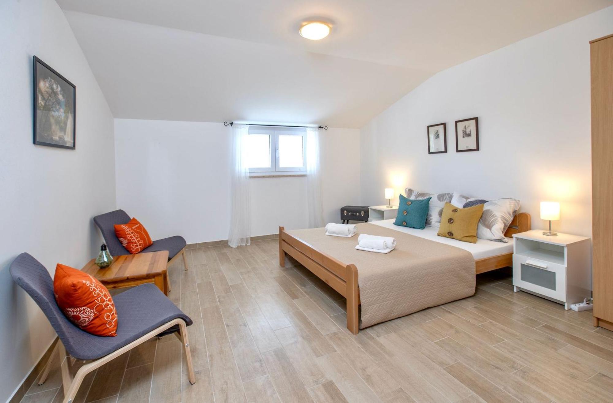 Goldfinch Estate Apartment Banjole Bilik gambar