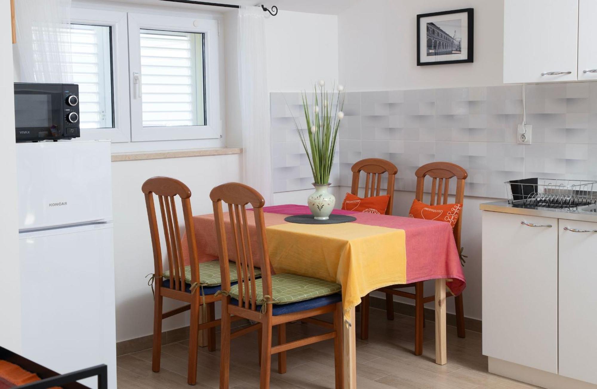 Goldfinch Estate Apartment Banjole Bilik gambar